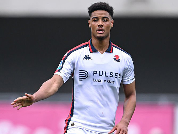 AC Milan Gesit Amankan Koni De Winter dari Genoa